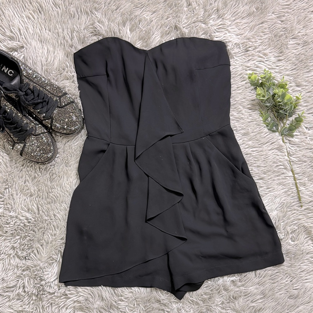 Express sweetheart neckline Black Strapless formal romper size 4